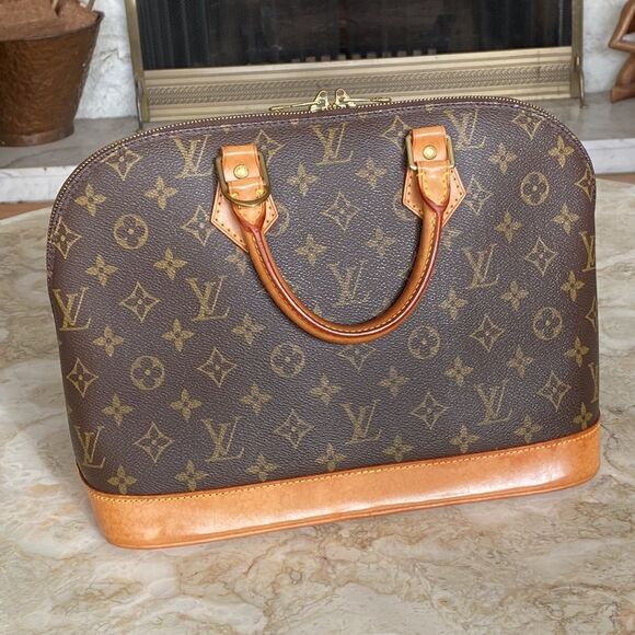 Authentic Louis Vuitton Alma Monogram Satchel Handbag - FL1001 - Picture 3 of 16